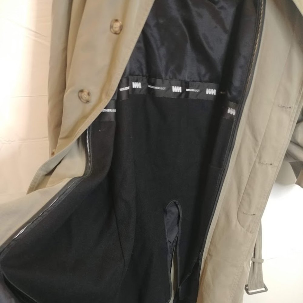 Mens WeatherMan Trench Coat Size 42S/C
